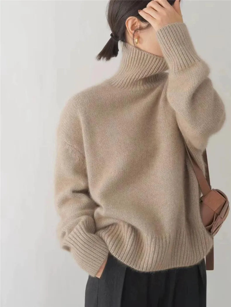 Ivania | Women’s Luxury Cashmere Turtleneck Sweater