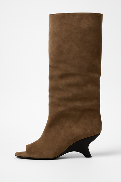 Vanelle | Women’s Knee High Statement Boots