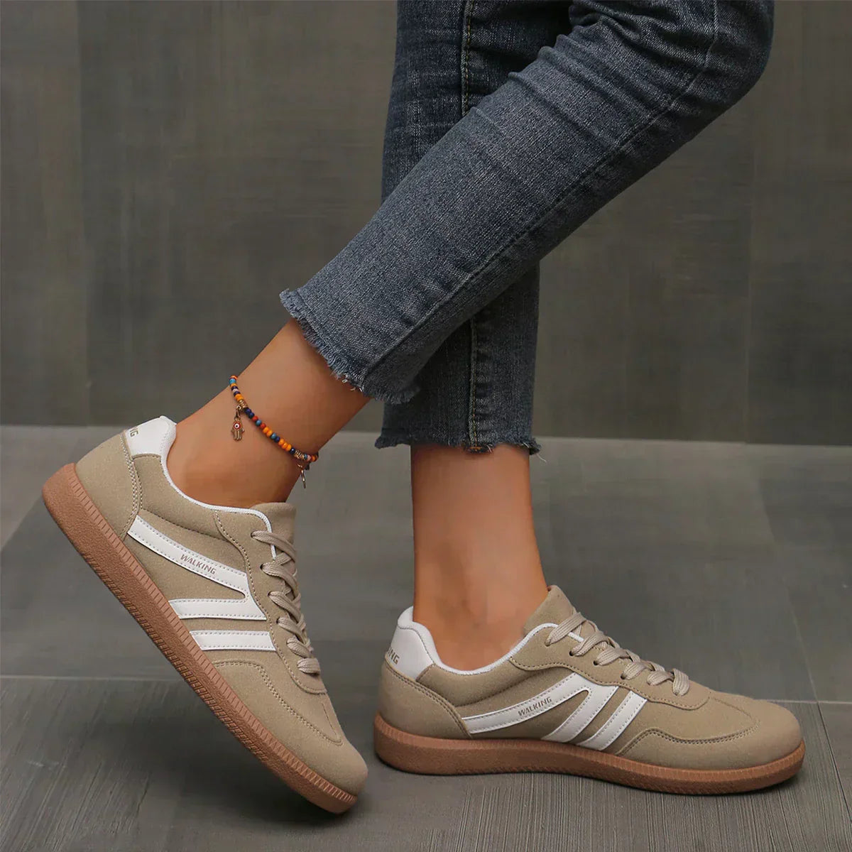 Liorra | Women’s Lace Up Low Top Sneakers