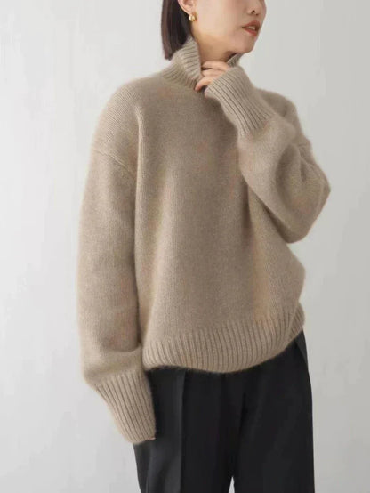 Ivania | Women’s Luxury Cashmere Turtleneck Sweater